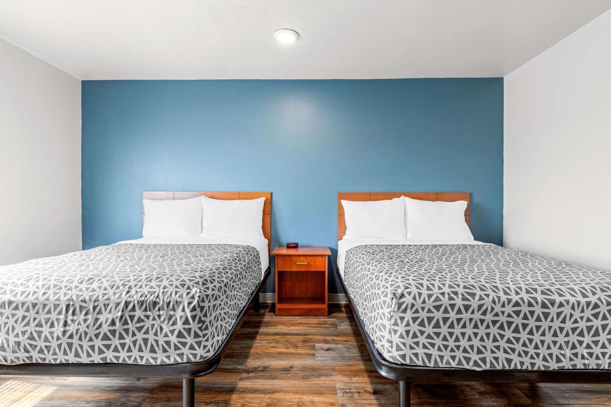 Woodspring Suites Tulsa Bagian luar foto