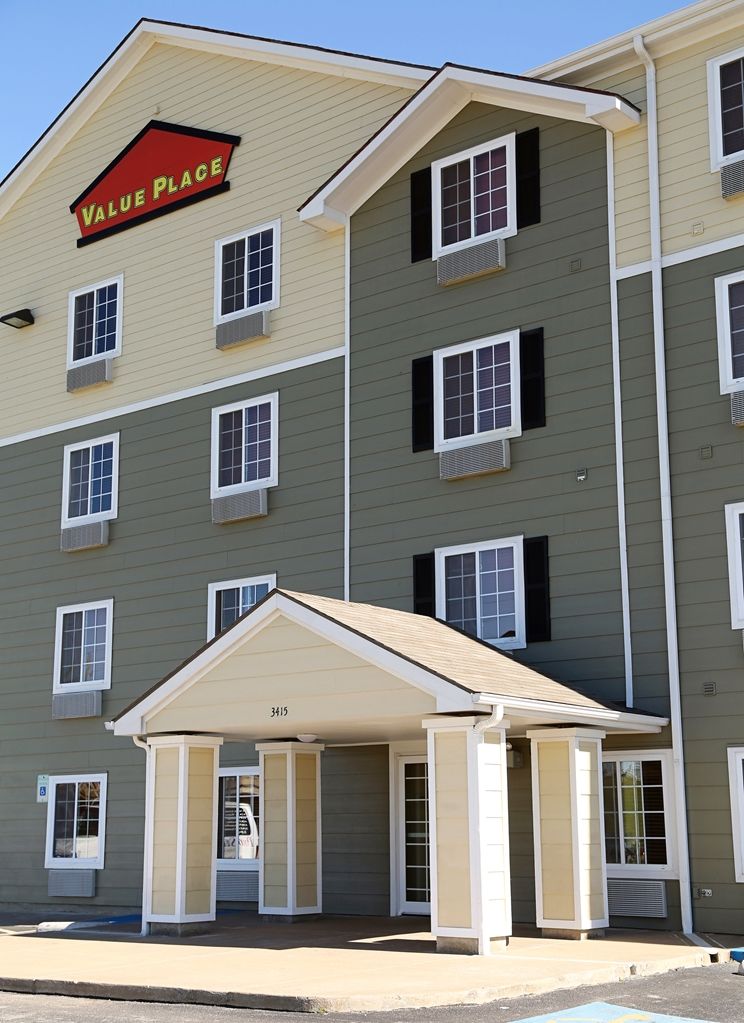 Woodspring Suites Tulsa Bagian luar foto